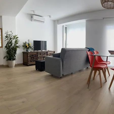Precioso apartamento con patio-3